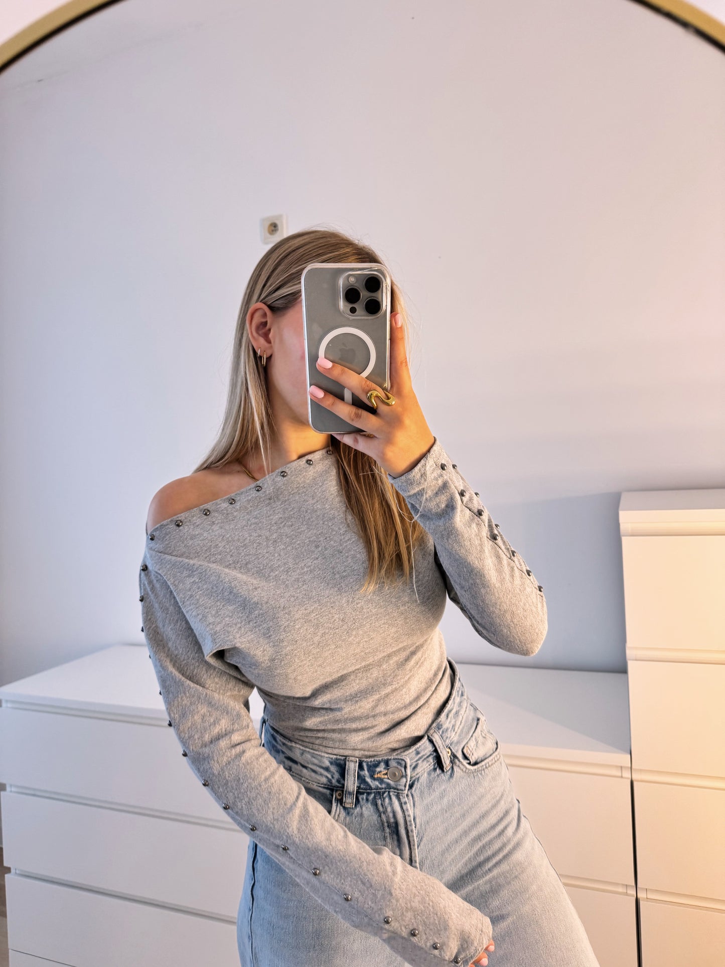 Studs Top - Grey