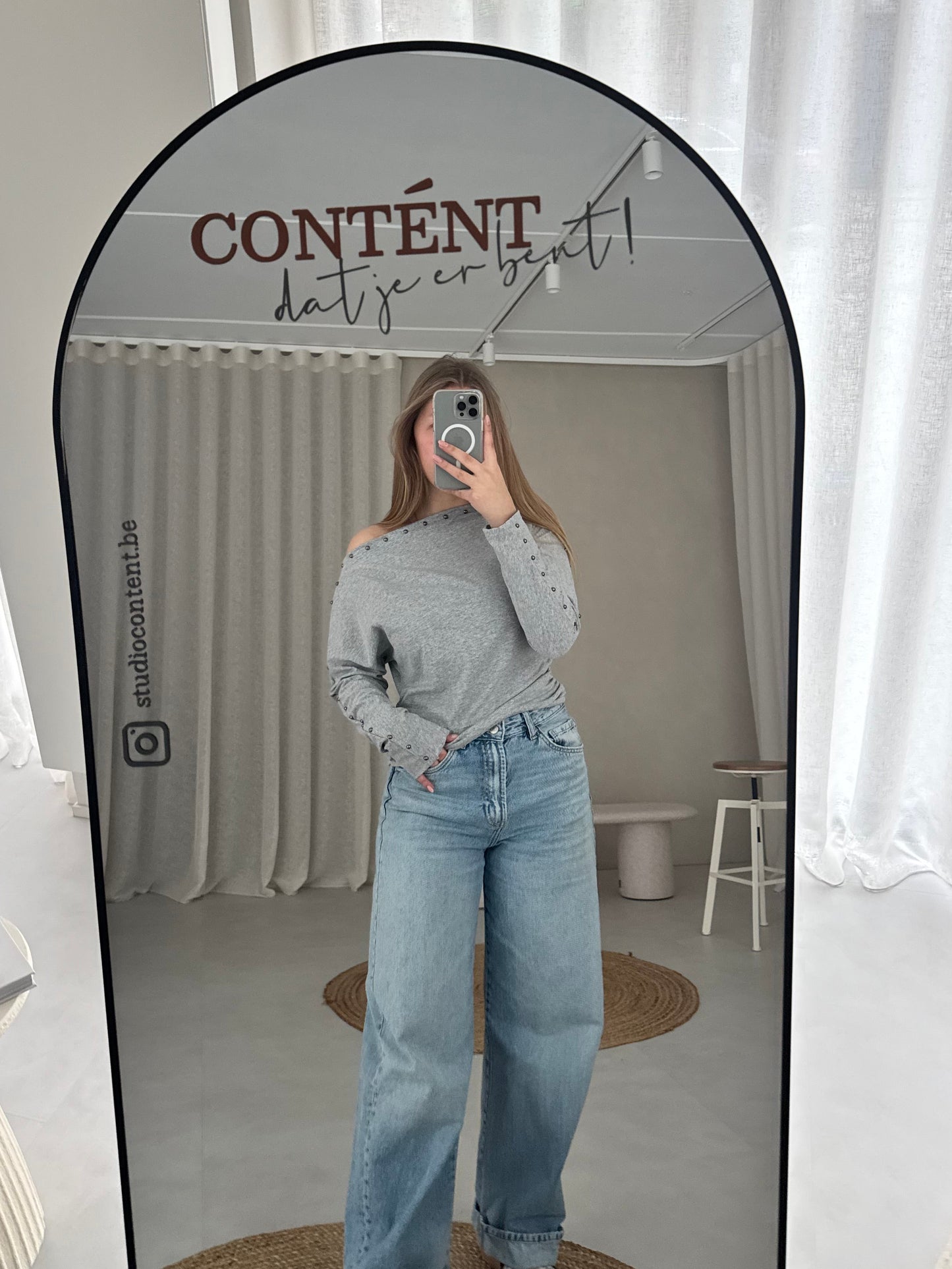 Studs Top - Grey